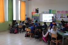 Presentation in Tychero elemenray school (WWF Greece)