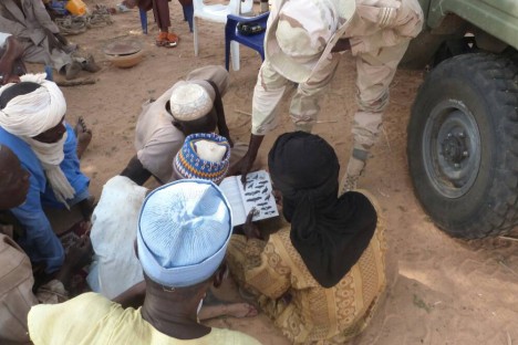 Raising awareness among the local people in the village where Elodie was killed. © Saley Mahamane Mourtala